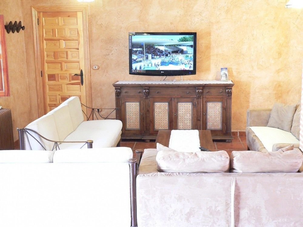 Majada Palentina Pension Villanueva de Arriba Buitenkant foto